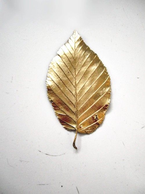 L'atelier du mercredi _ avec des feuilles et de l'or • Plumetis Magazine.jpeg