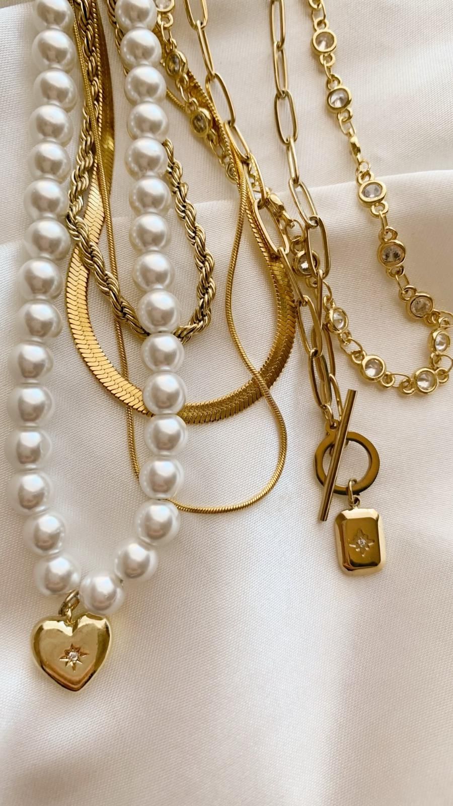 Golden Dainty Jewelry Necklaces