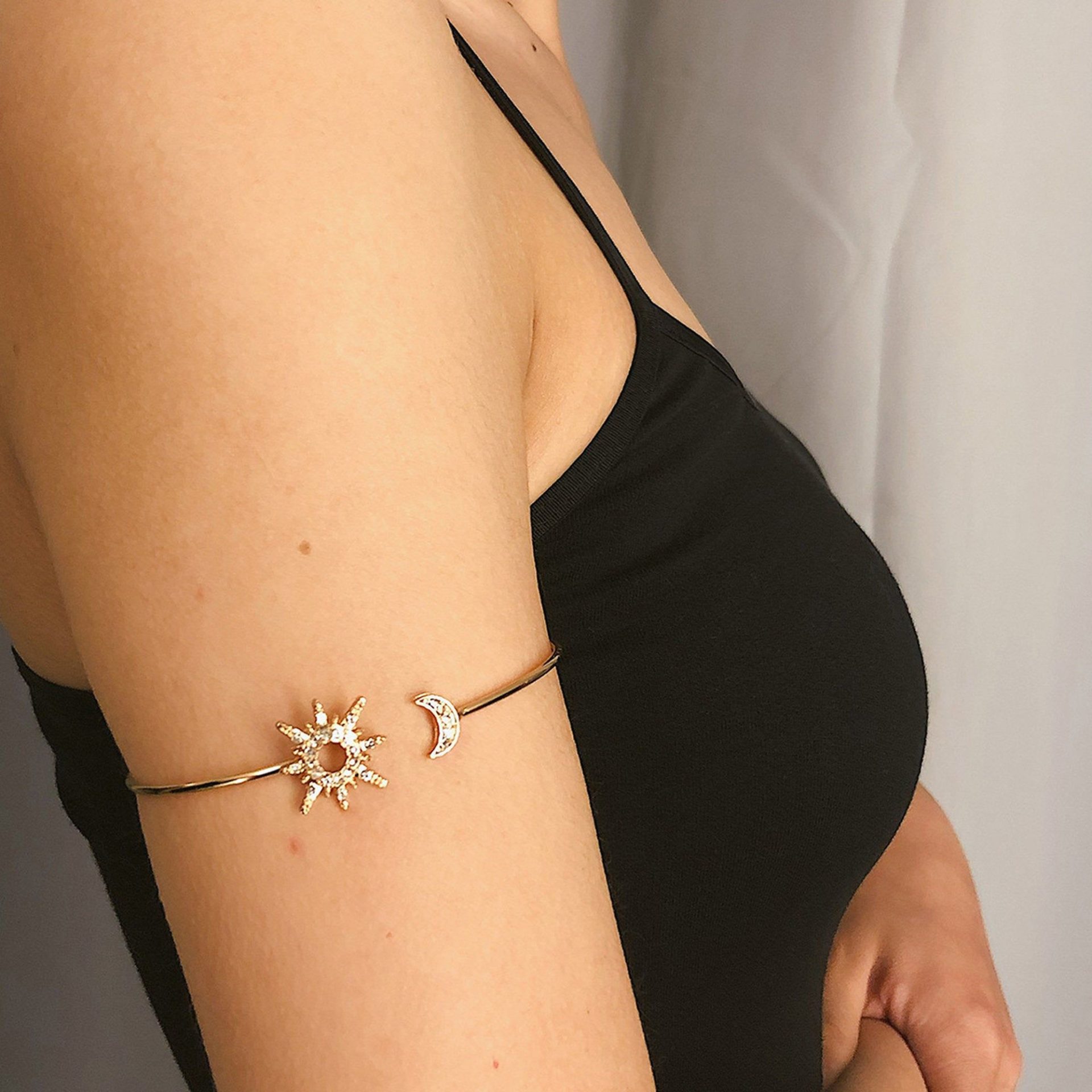 Minimalist Star Moon Crystal Inlaid Arm Cuff Bangle- Chic Gold Tone Metal Arm Cuff Bracelet - Hammered Upper Arm Band Bangle