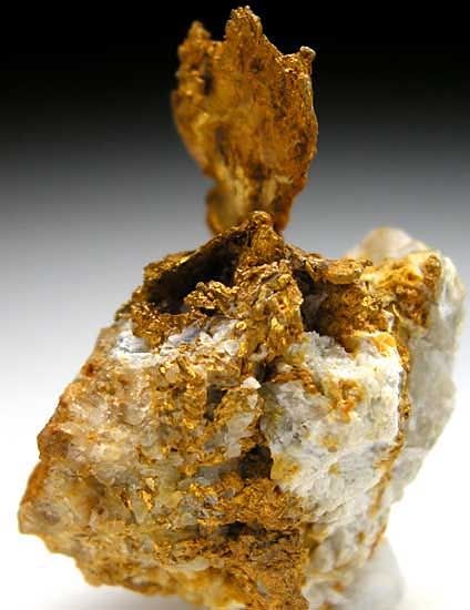 Round Mountain Gold 25% Off!