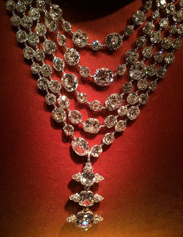 Twenty Mind-Blowing Jewels by JAR – Gem Obsessed Twenty Mind-Blowing Jewels by JAR - Gem Obsessed