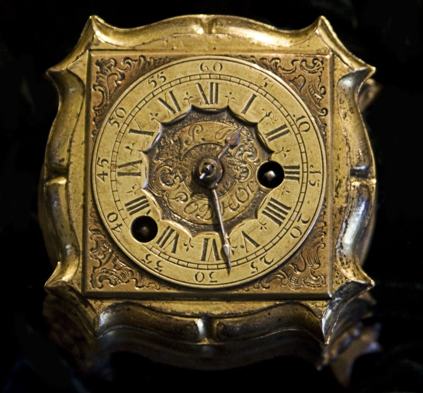 old-clock-1-1413908