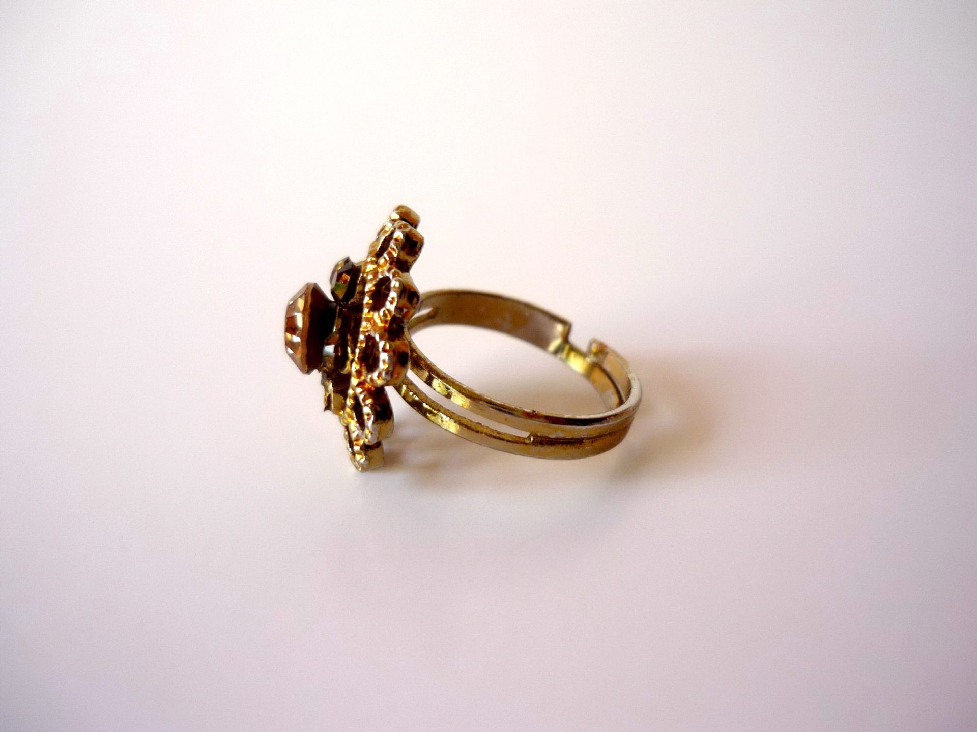 stockvault-ring110147