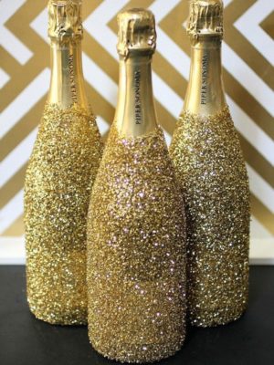 17 Gold DIYs to Make for Your Oscars Party