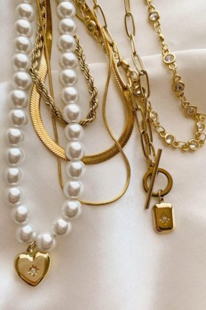 Golden Dainty Jewelry Necklaces